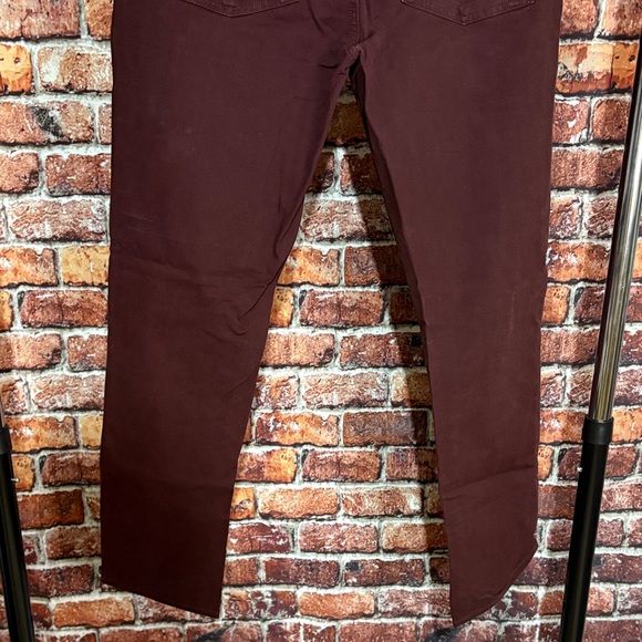 J Brand Men's Burgundy Jeans 33 x 32 pants slacks dark red - Picture 10 of 10